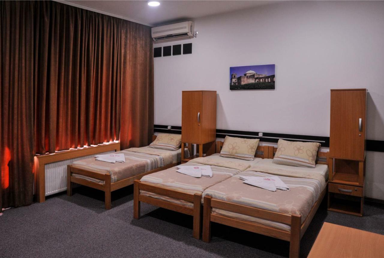 Guesthouse Villa Modex Paracin Luaran gambar