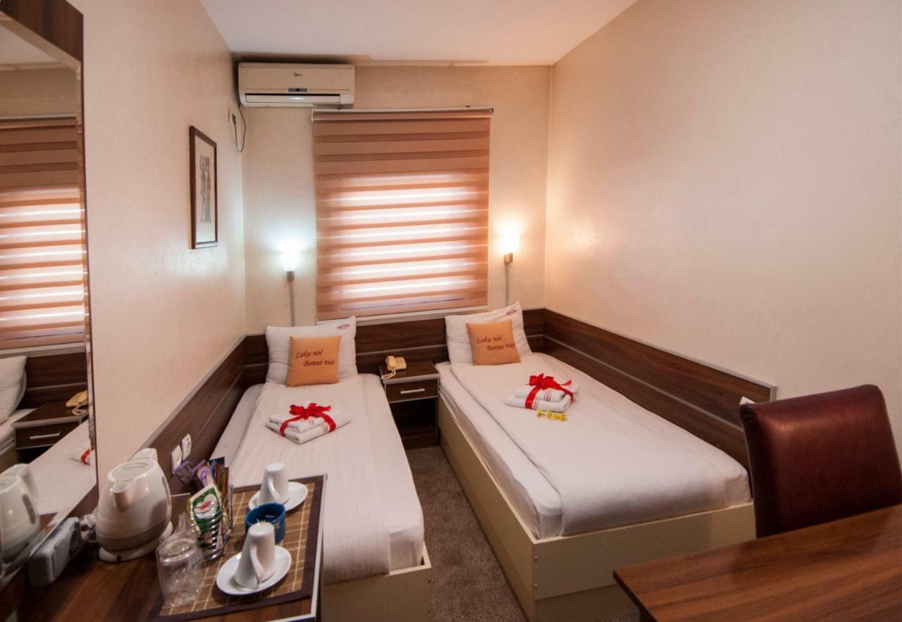 Guesthouse Villa Modex Paracin Luaran gambar
